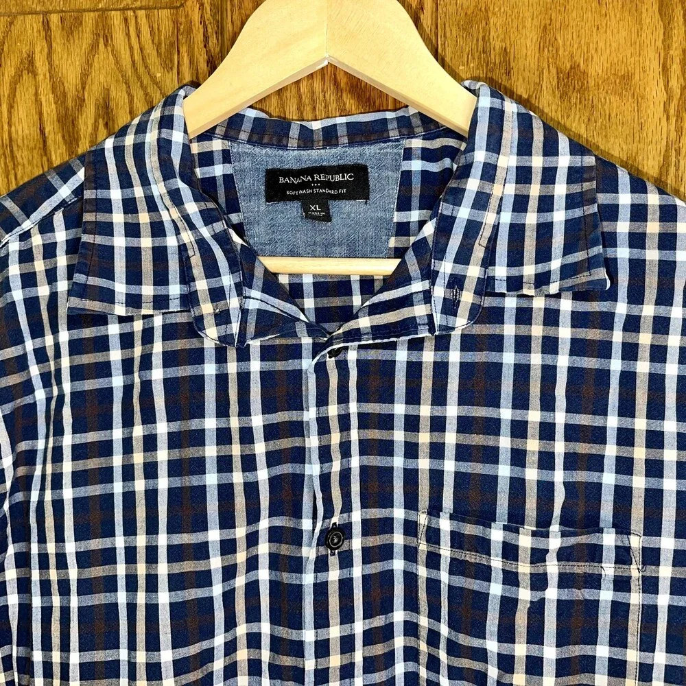 Banana Republic | Blue Plaid Soft Wash Standard Fit Button-Up Shirt | XL